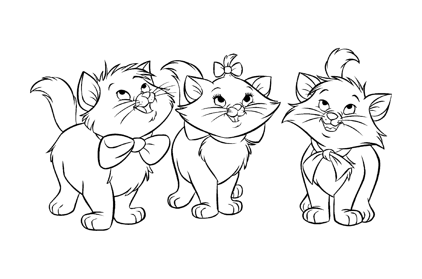  Um grupo de três gatos em pé juntos 