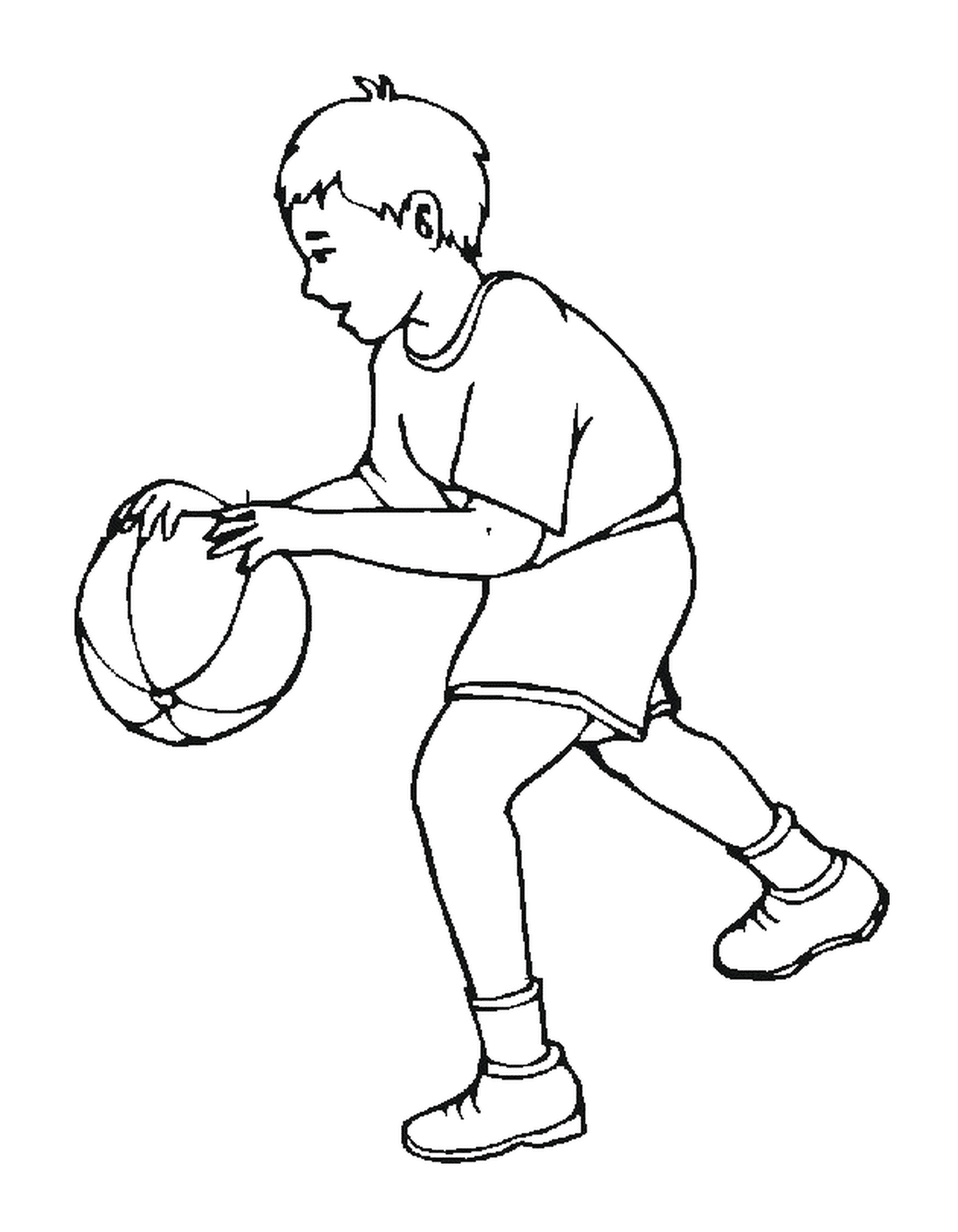  एक बच्चा बास्केट खेलता है 