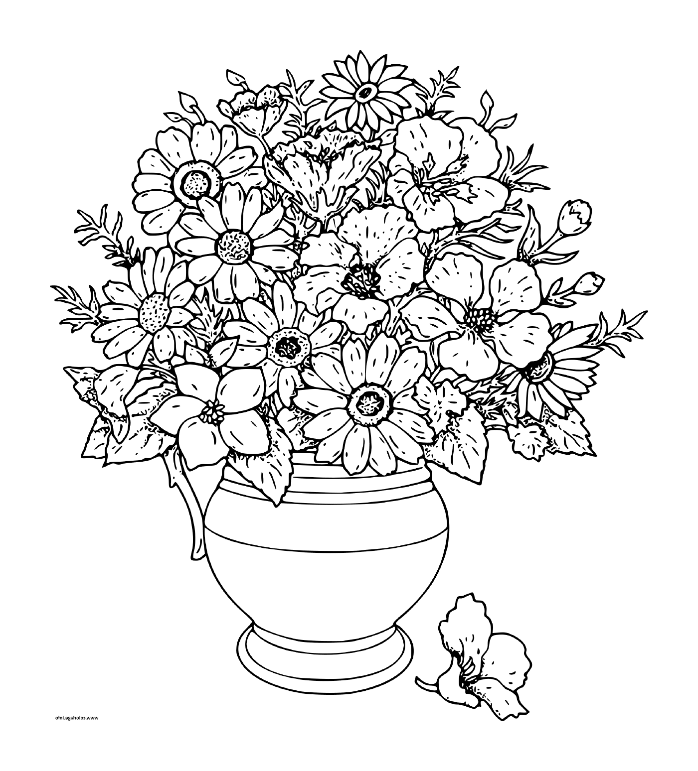  Um buquê de flores em um vaso 