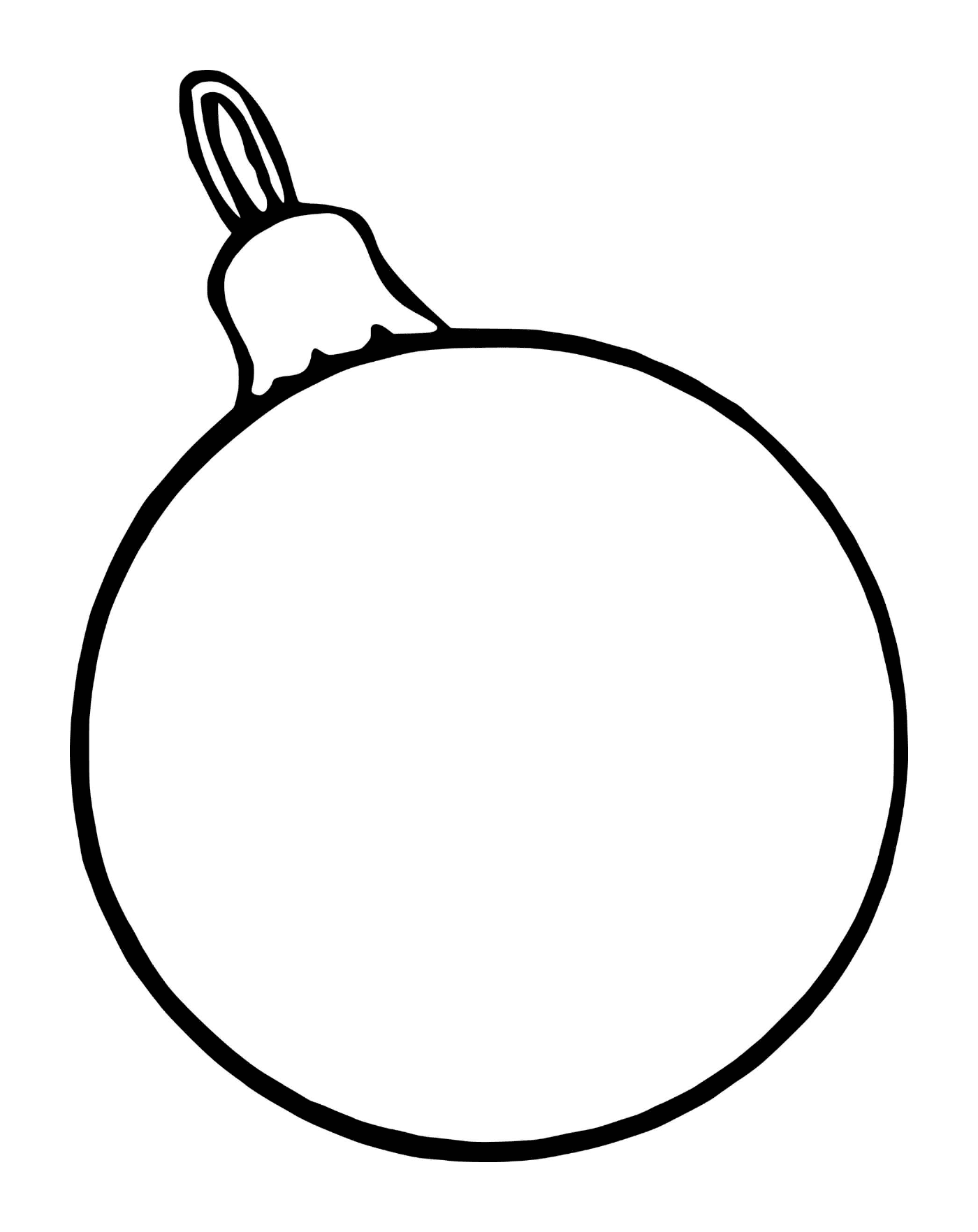  Uma simples bola de Natal para uma árvore com uma maçã colocada em uma fruta oval 
