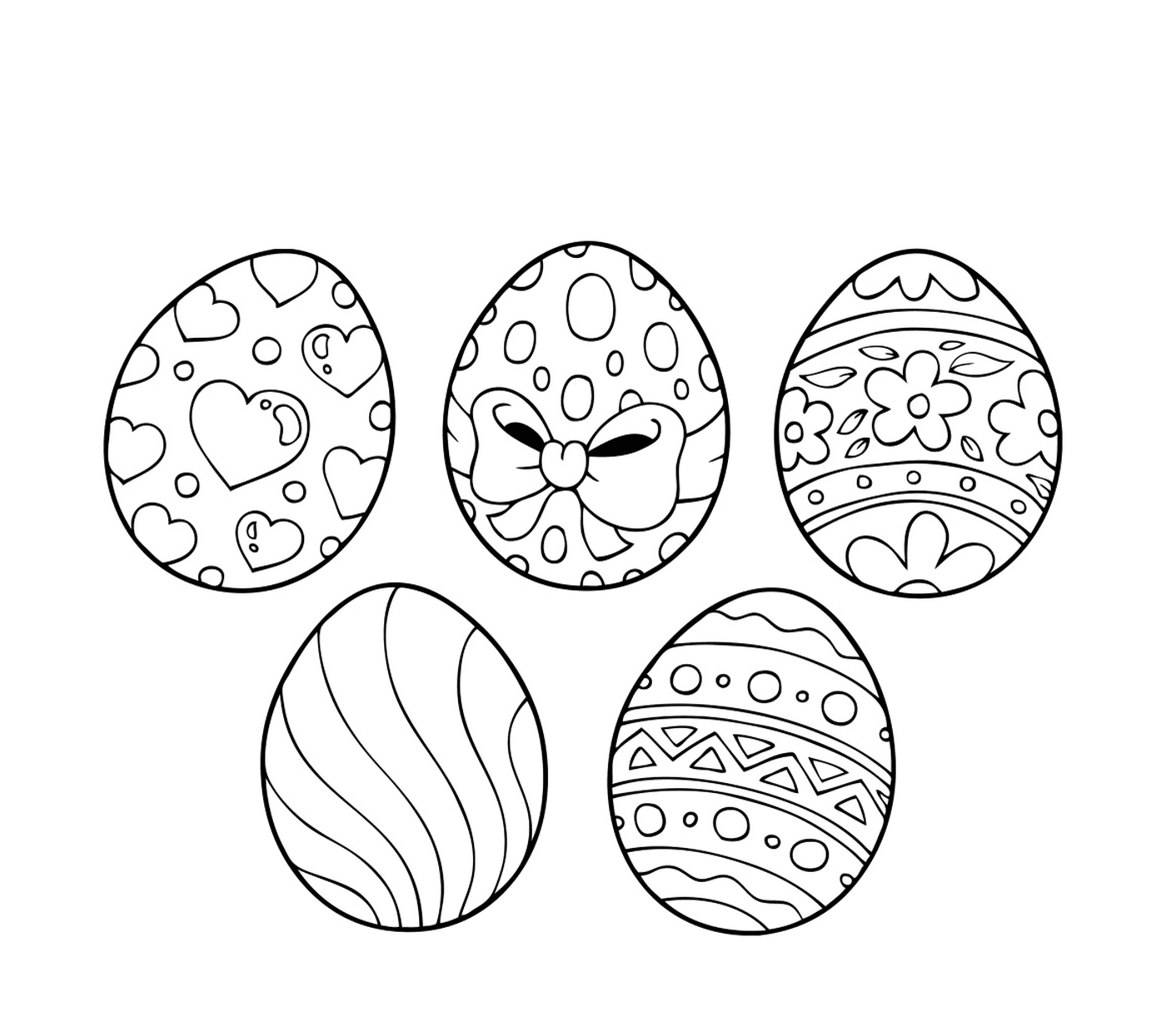  Cinco ovos de Páscoa decorados 