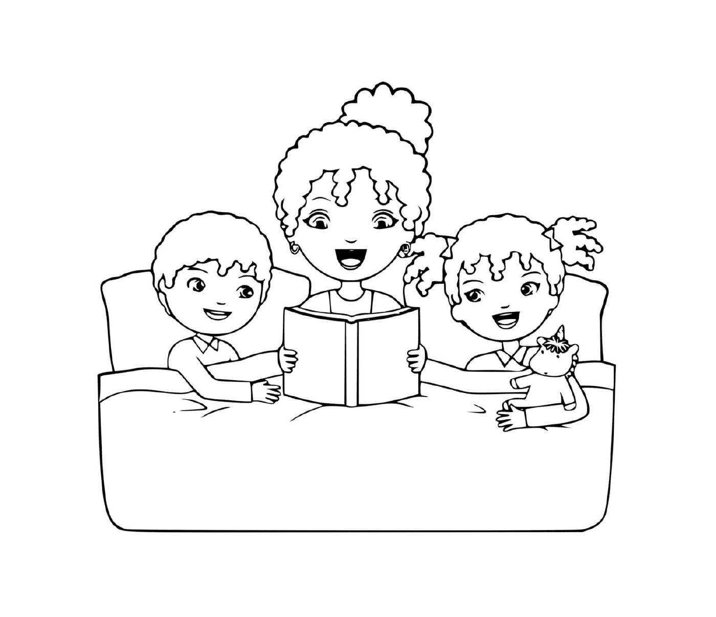  Uma mãe e seus dois filhos lendo antes de dormir 