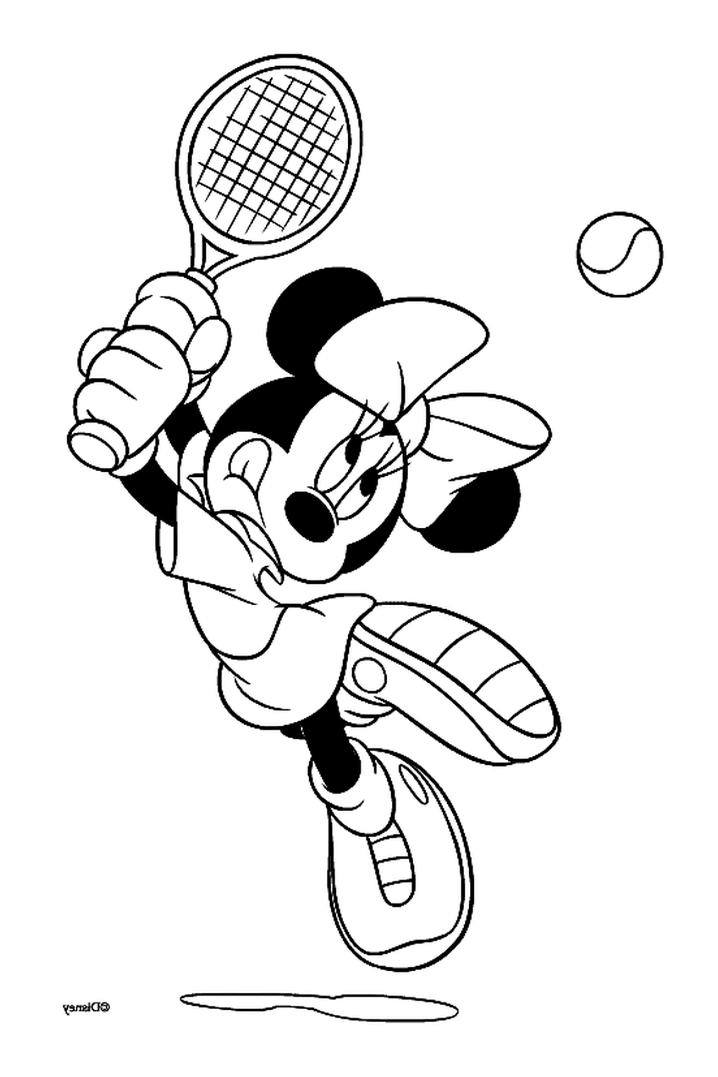  明尼打网球 