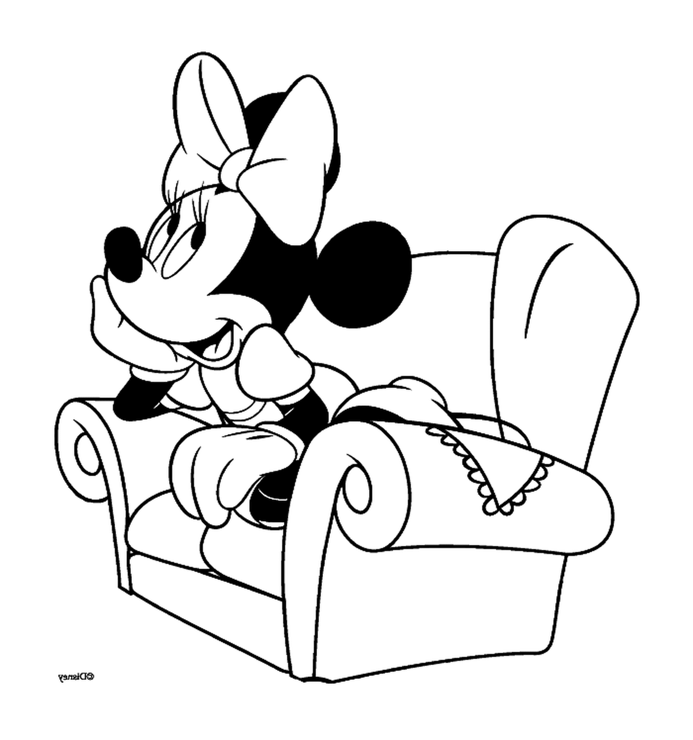  Minnie sonha em sua poltrona 