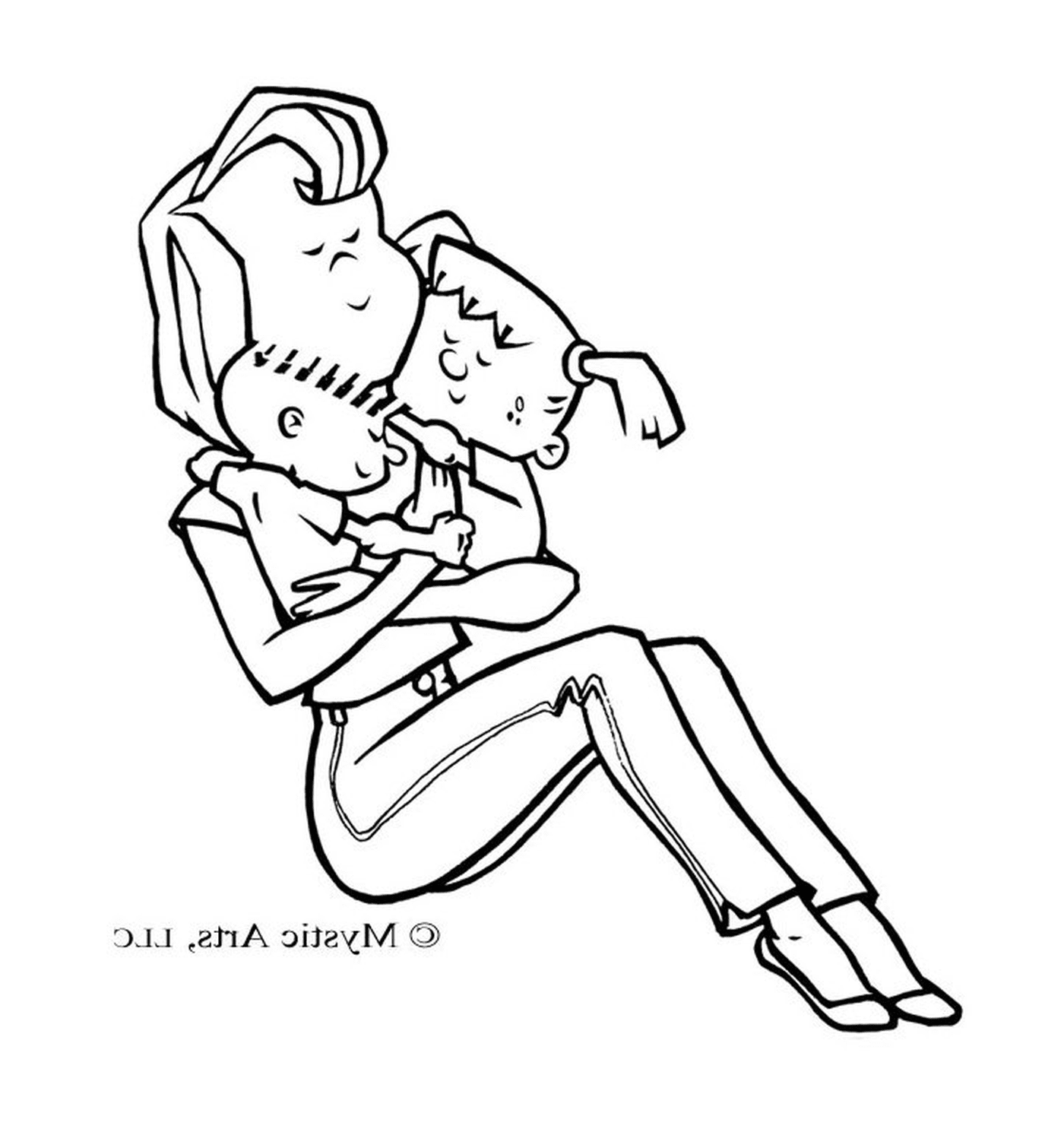  Uma mulher segurando uma criança em seus braços 