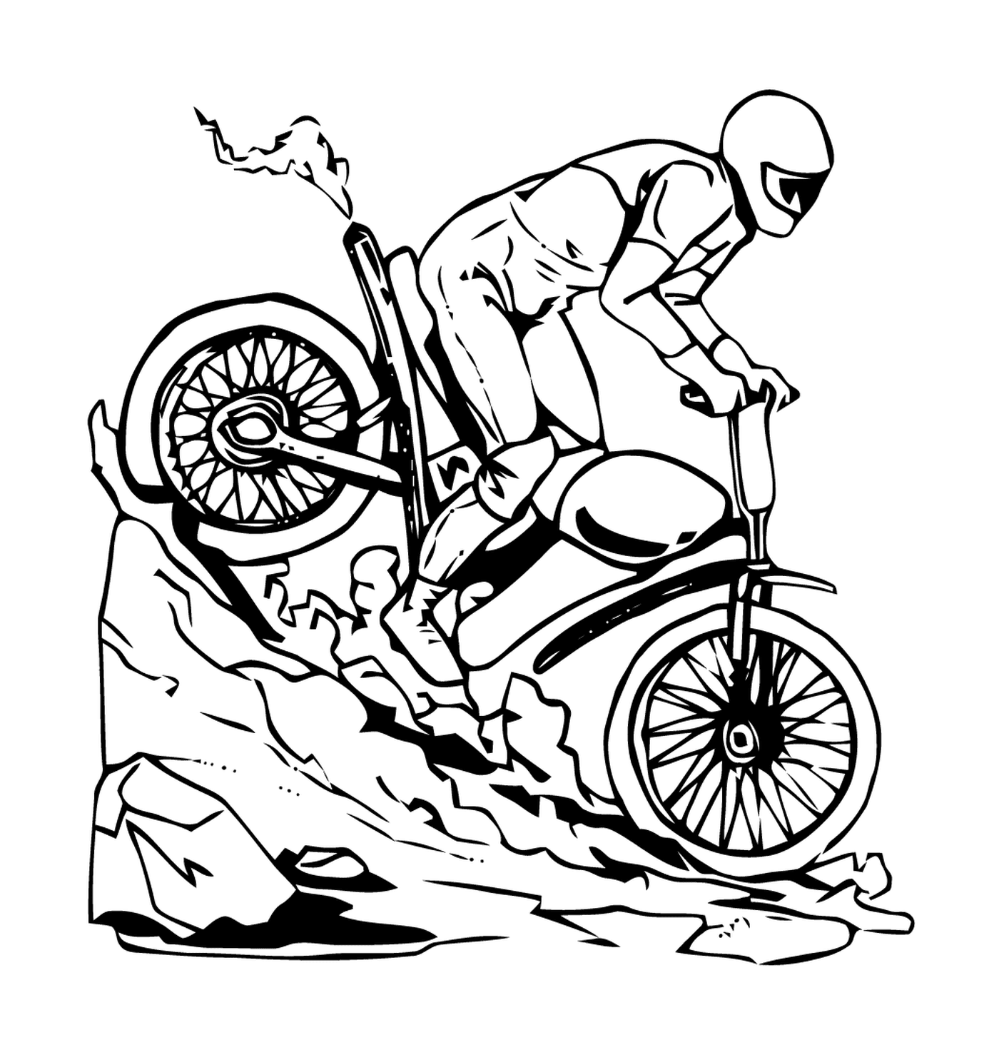  Homem em uma bicicleta descendo uma colina 