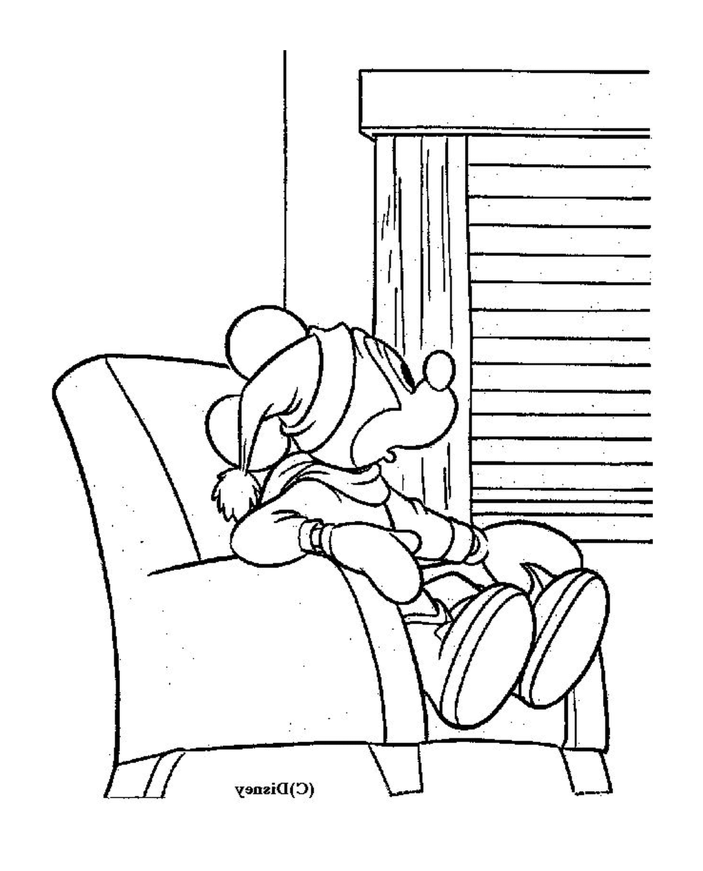  Mickey Mouse sentado em uma cadeira 